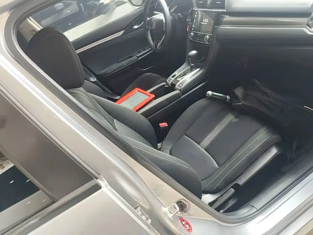Honda Civic — миниатюра 25