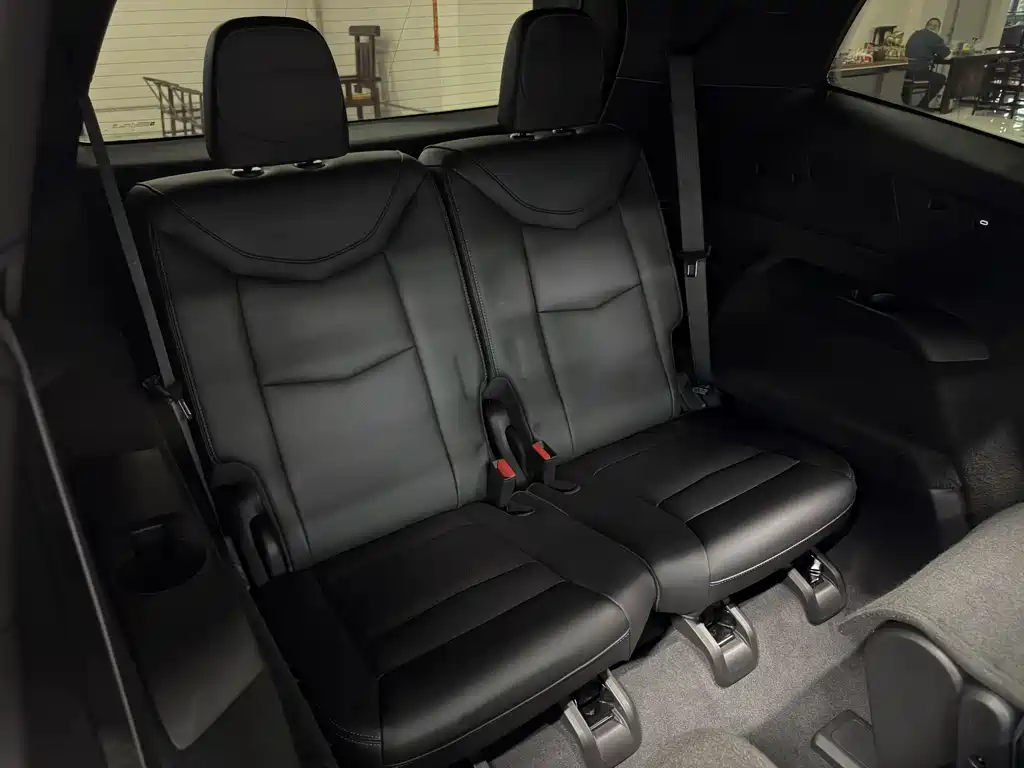 Cadillac XT6 — миниатюра 24