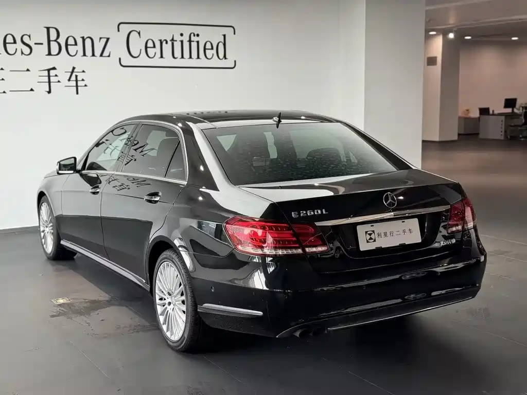 Mercedes-Benz E-Class — миниатюра 15