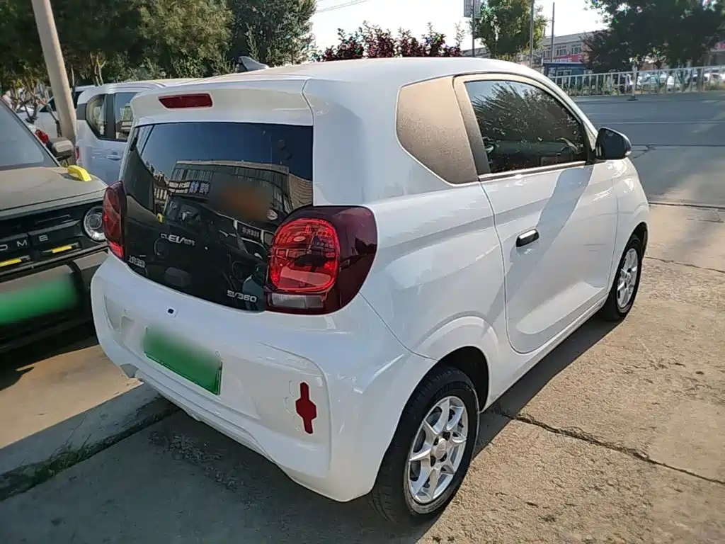 Roewe Clever — миниатюра 7