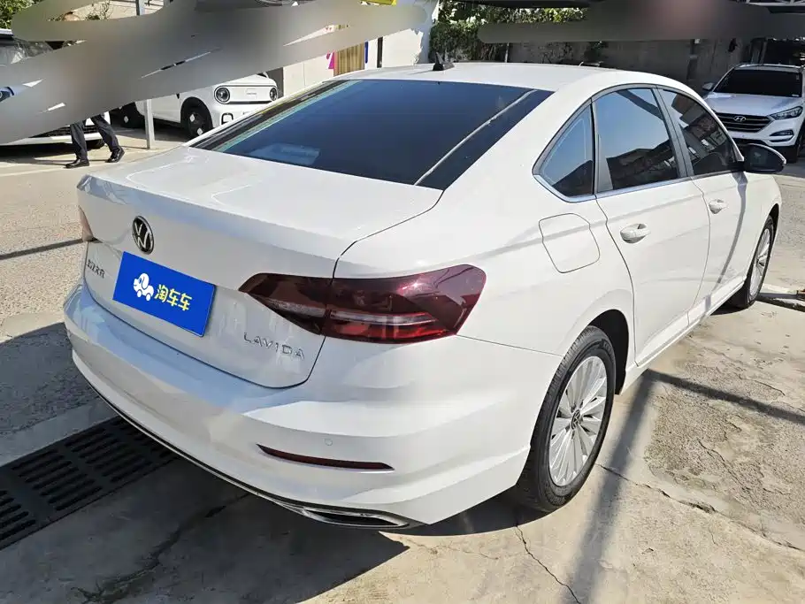 Volkswagen Lavida — миниатюра 3