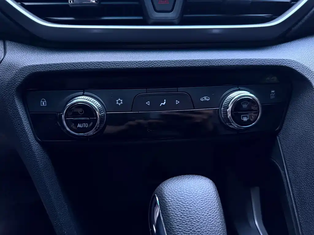 Chevrolet Volando — миниатюра 19