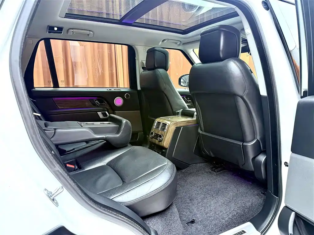 Land Rover Range Rover 2018 3.0 SC V6 Vogue Long Wheelbase