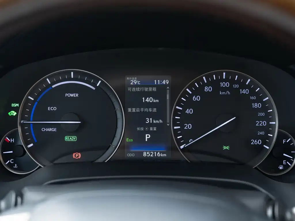 Lexus RX — миниатюра 23