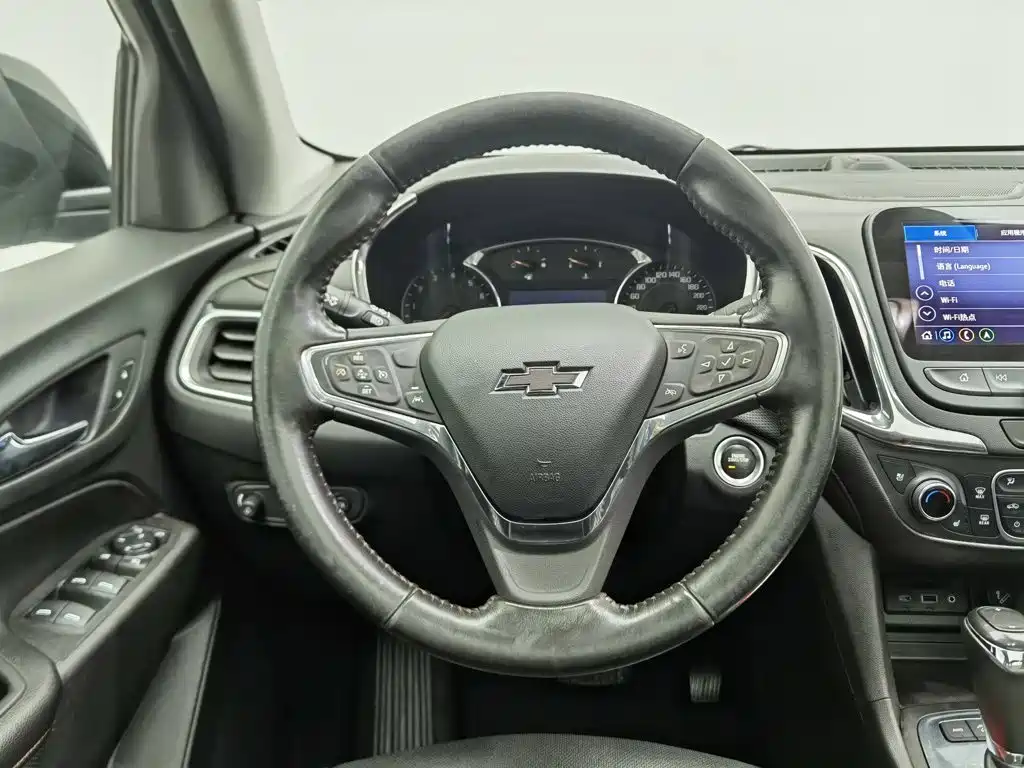 Chevrolet Equinox — миниатюра 11