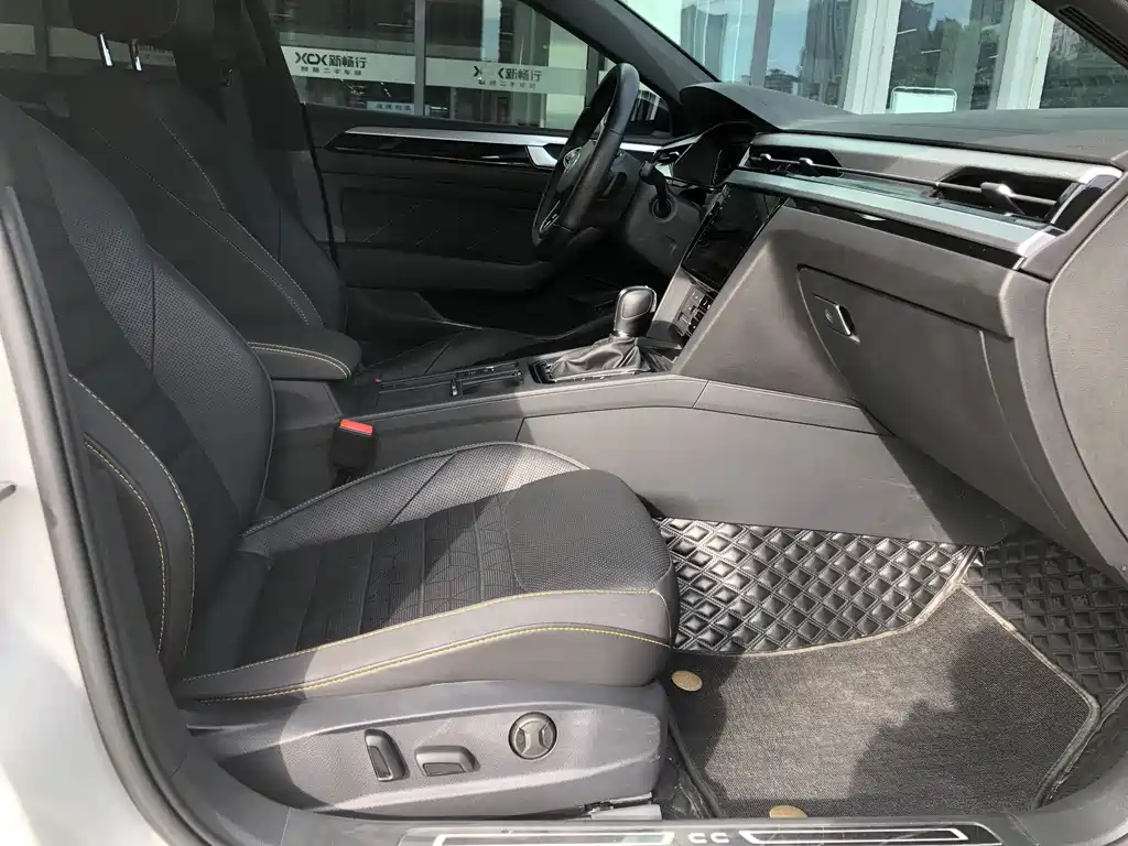 Volkswagen CC - фото 19
