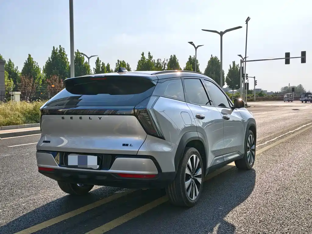 Geely Boyue L — миниатюра 6