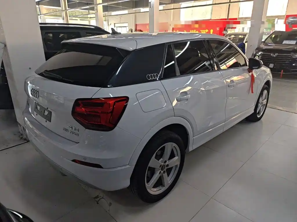 Audi Q2L — миниатюра 7