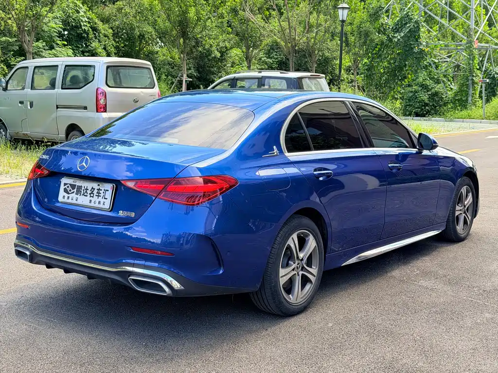 Mercedes-Benz C-Class — миниатюра 7
