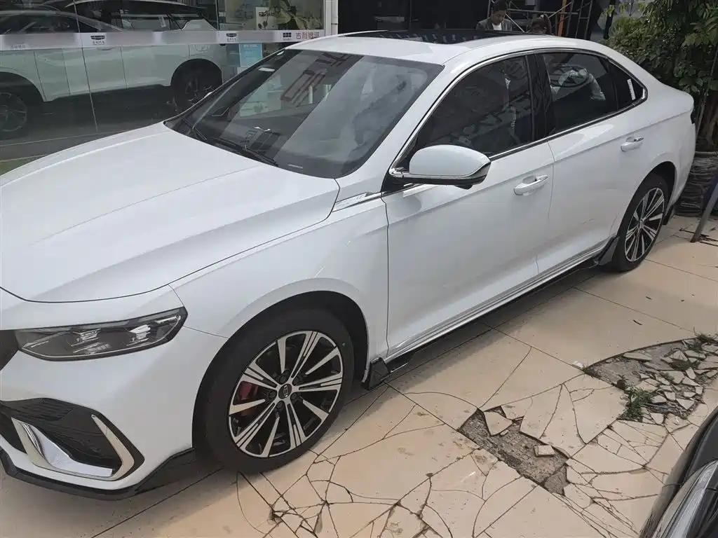 Geely Preface 2026 1.5TD