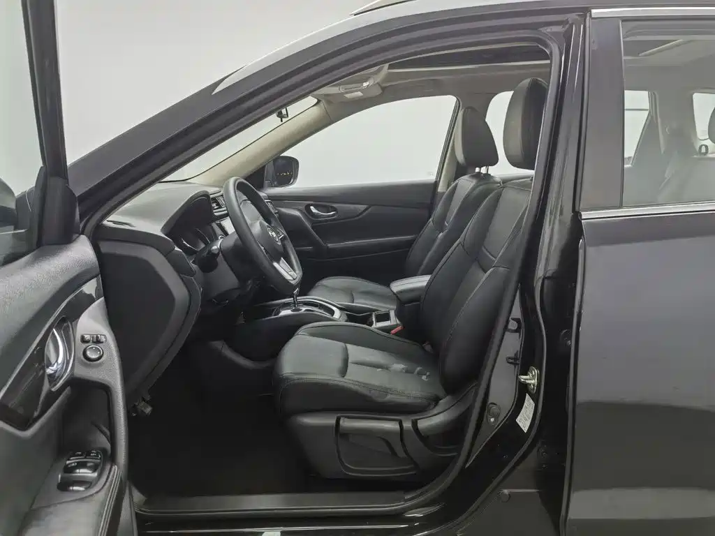 Nissan X-Trail 2017 2.0L CVT Comfort 2WD
