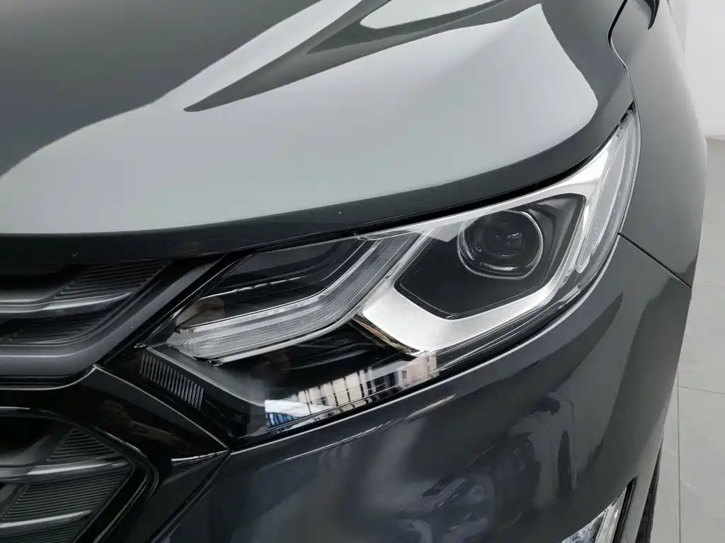 Chevrolet Equinox — миниатюра 7