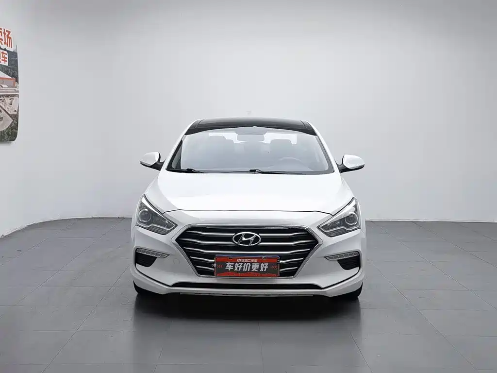 Hyundai Mistra 2017 1.8L AT GLS V