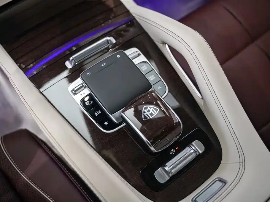 MERCEDES-BENZ MAYBACH GLS