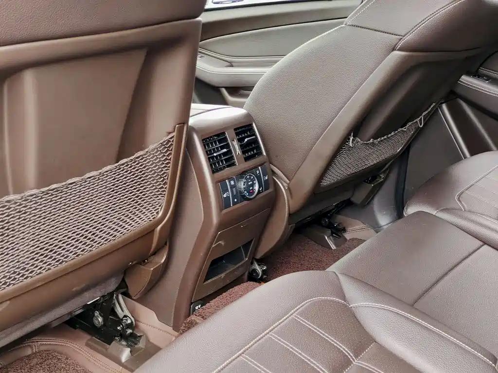 Mercedes-Benz GLS — миниатюра 9