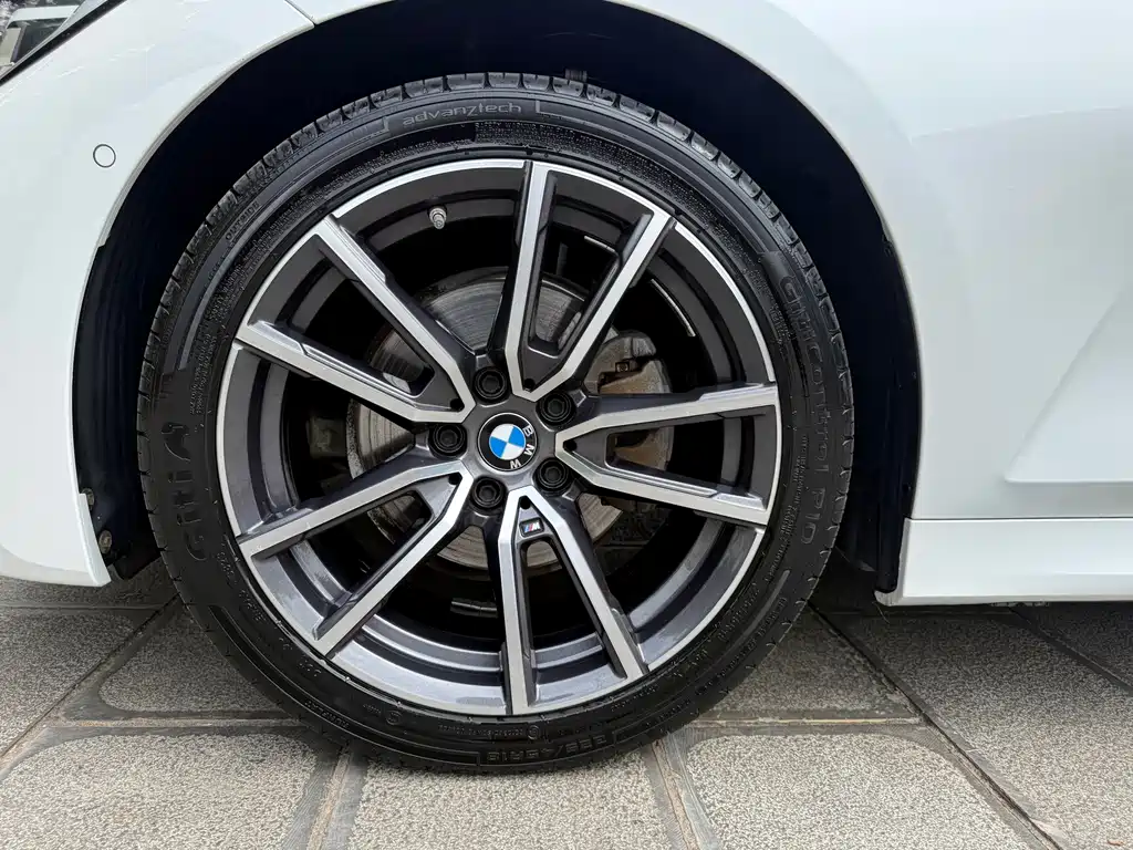 BMW 3 Series — миниатюра 14