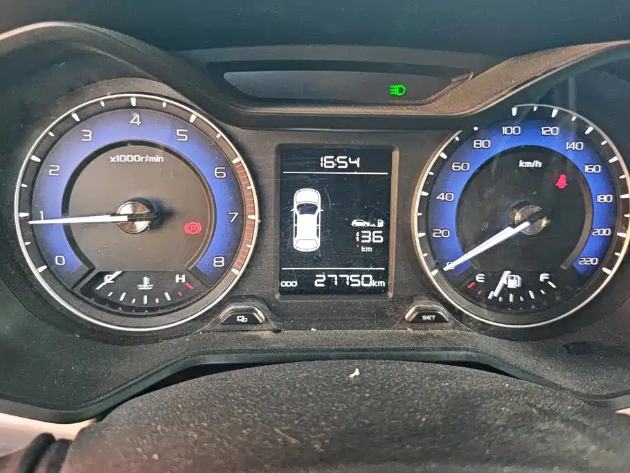 Geely Vision X3 — миниатюра 14