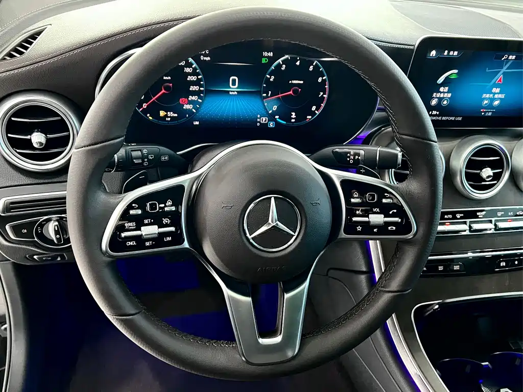 MERCEDES-BENZ GLC