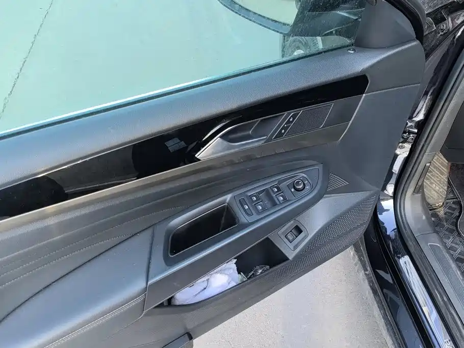 Volkswagen Passat — миниатюра 7