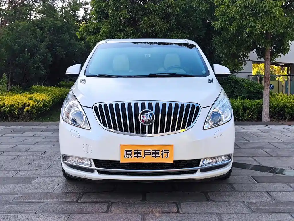 Buick GL8 — миниатюра 2