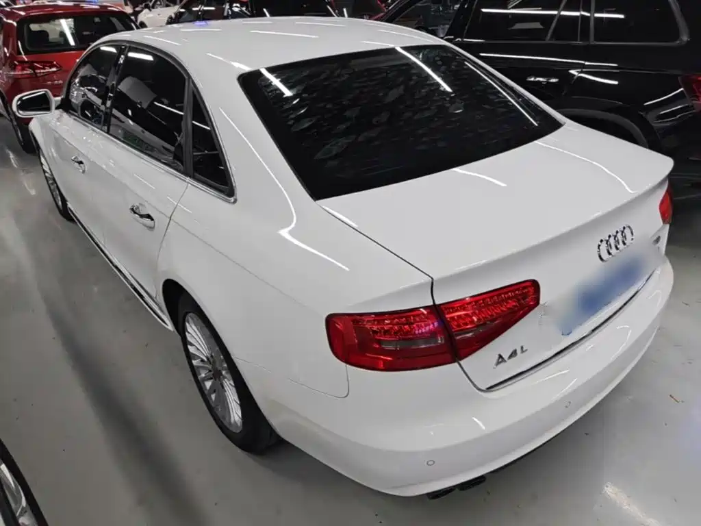 Audi A4L — миниатюра 5