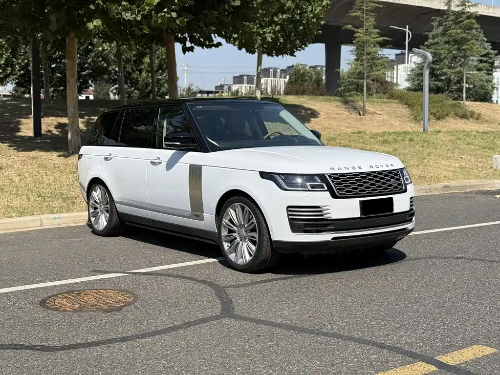 Land Rover Range Rover — миниатюра 2
