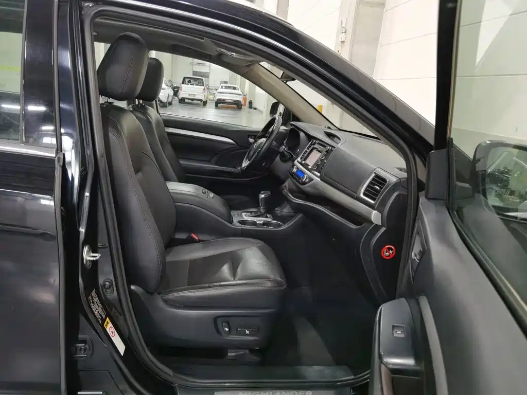 Toyota Highlander — миниатюра 23
