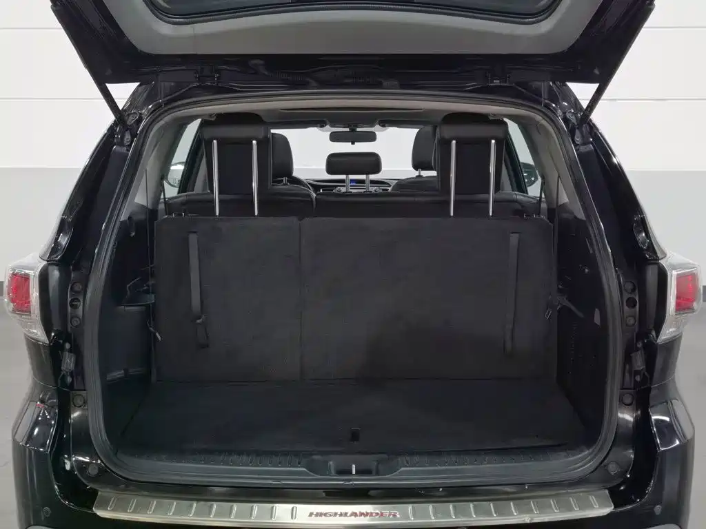 Toyota Highlander — миниатюра 16