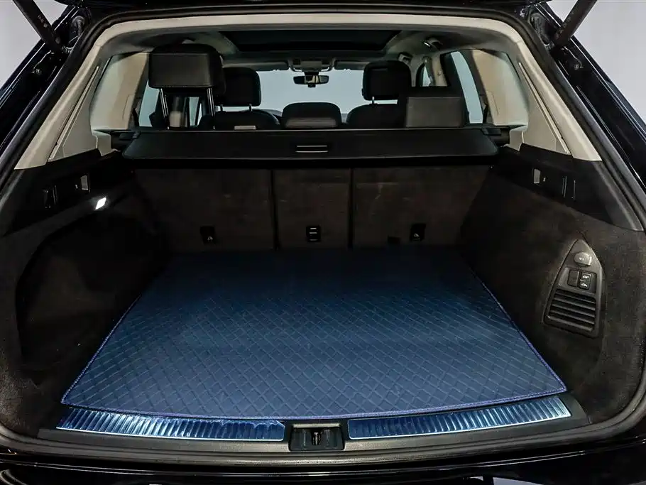 Volkswagen Touareg 2021 3.0TSI Sport