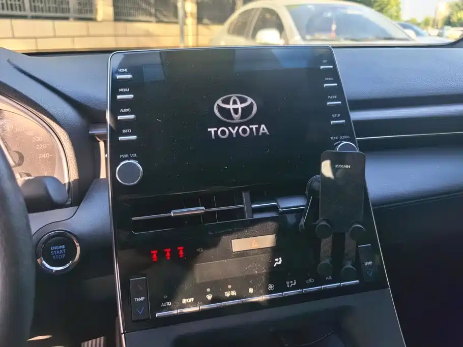 Toyota Avalon — миниатюра 12