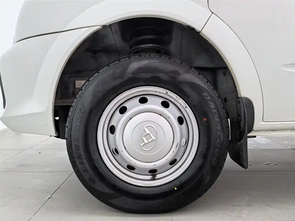 SAIC MAXUS XINTU V80