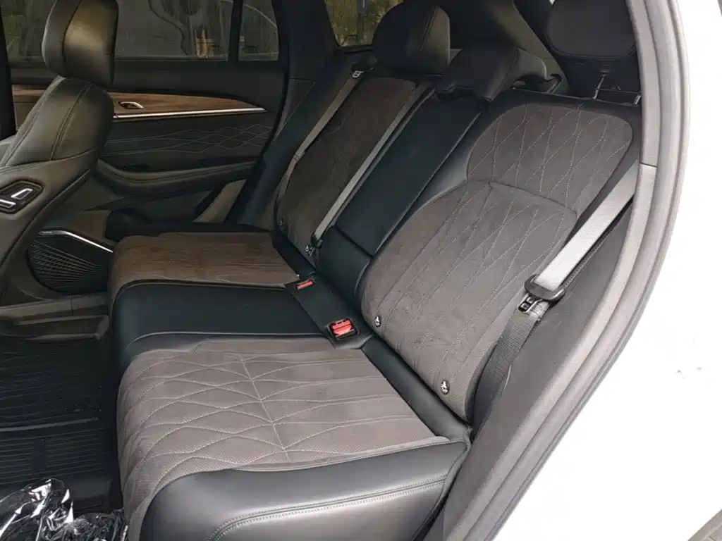 Geely Xingyue L — миниатюра 17