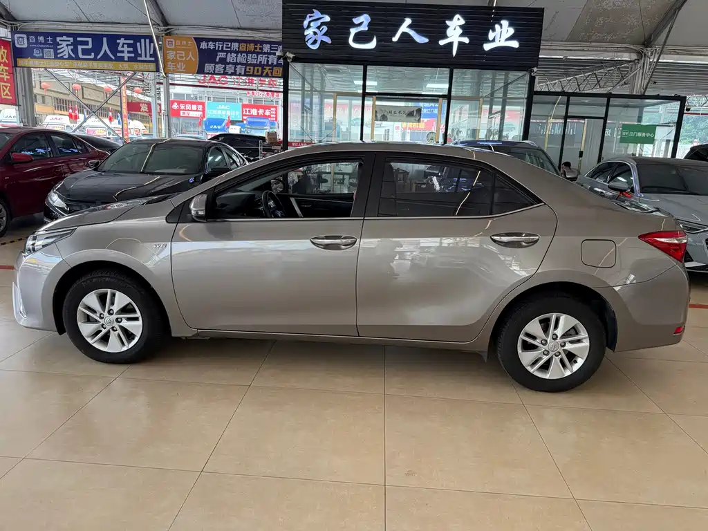 Toyota Corolla — миниатюра 11