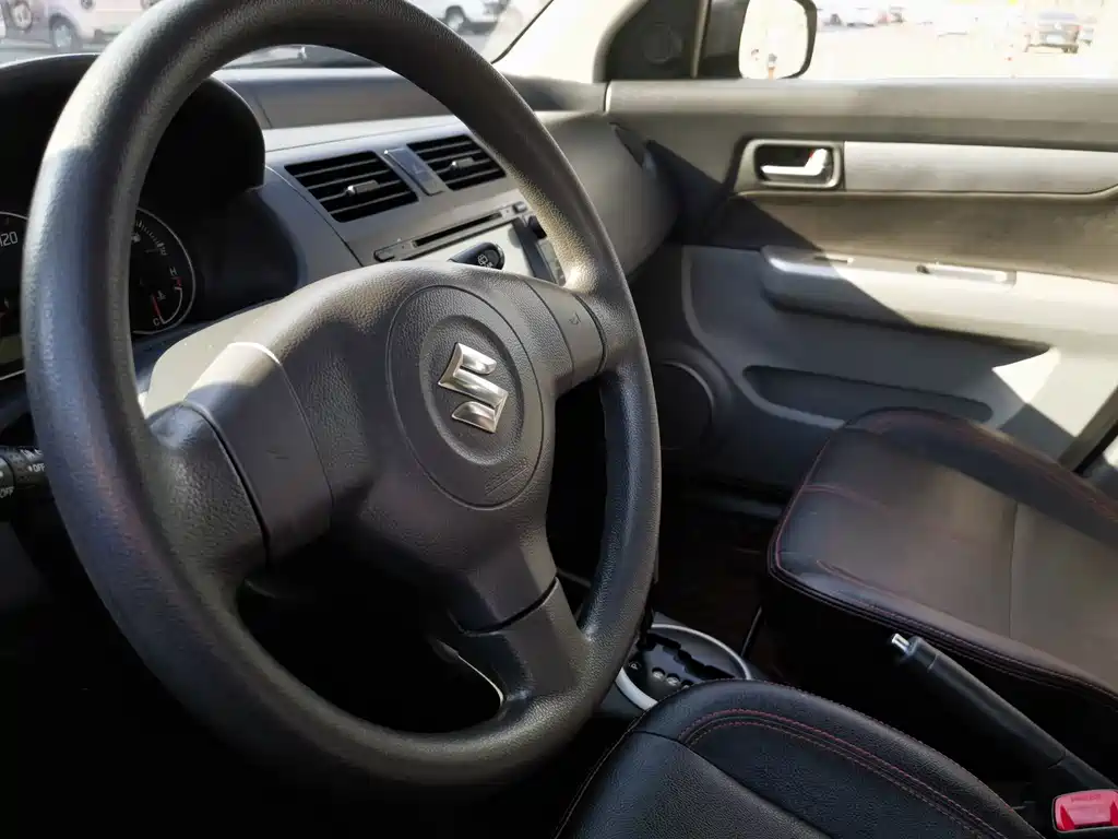 Suzuki Swift — миниатюра 19