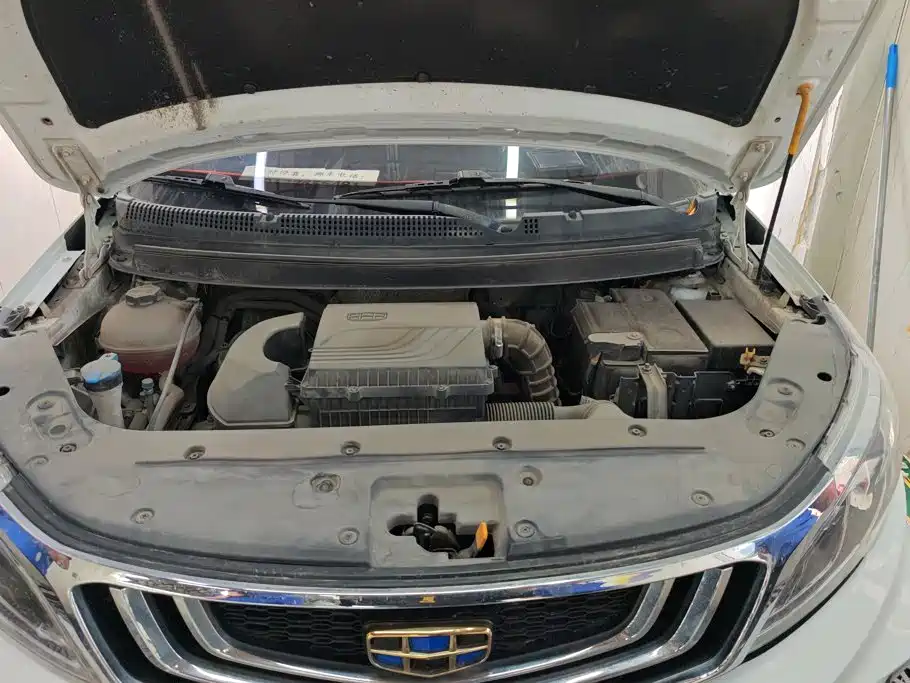 Geely Vision X3 — миниатюра 10