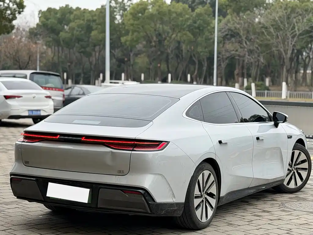 GEELY GALAXY GALAXY E8
