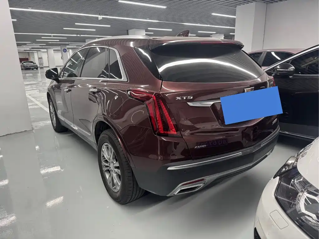 CADILLAC XT5