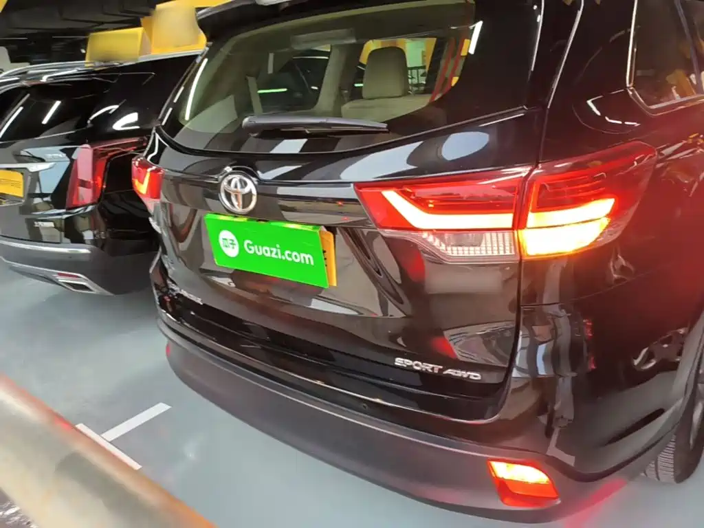 Toyota Highlander — миниатюра 6