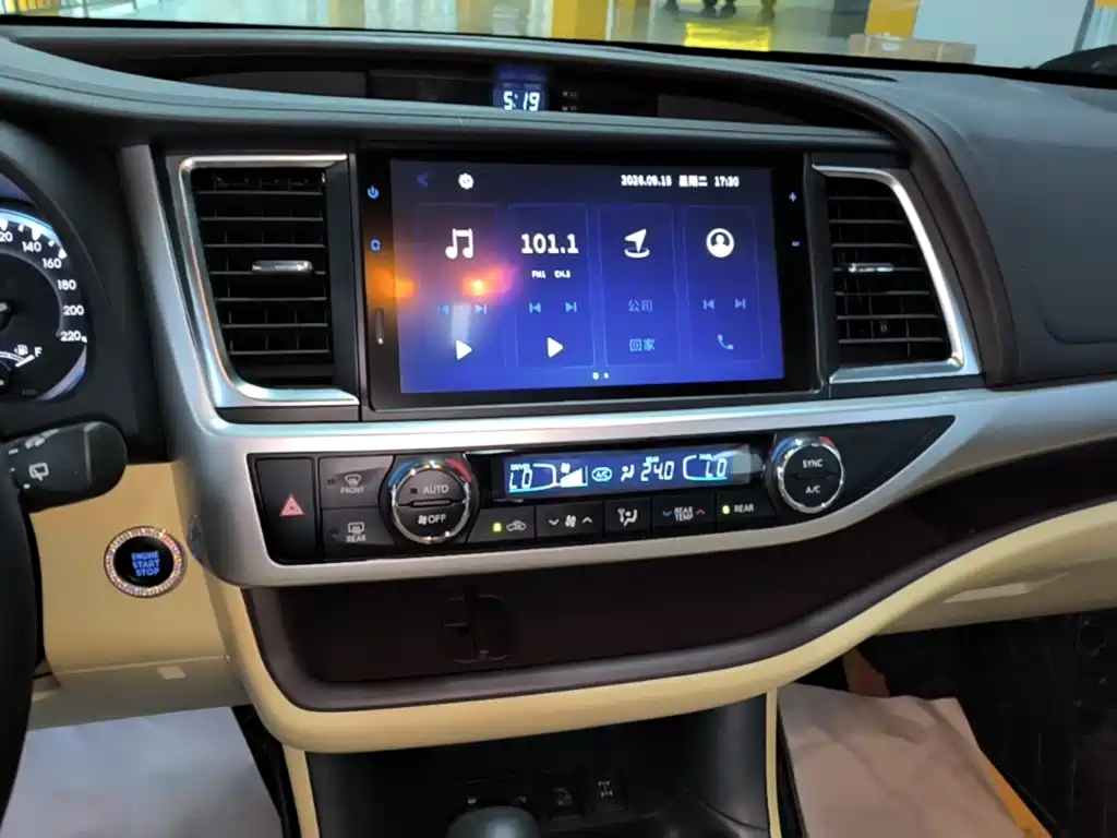 Toyota Highlander — миниатюра 13