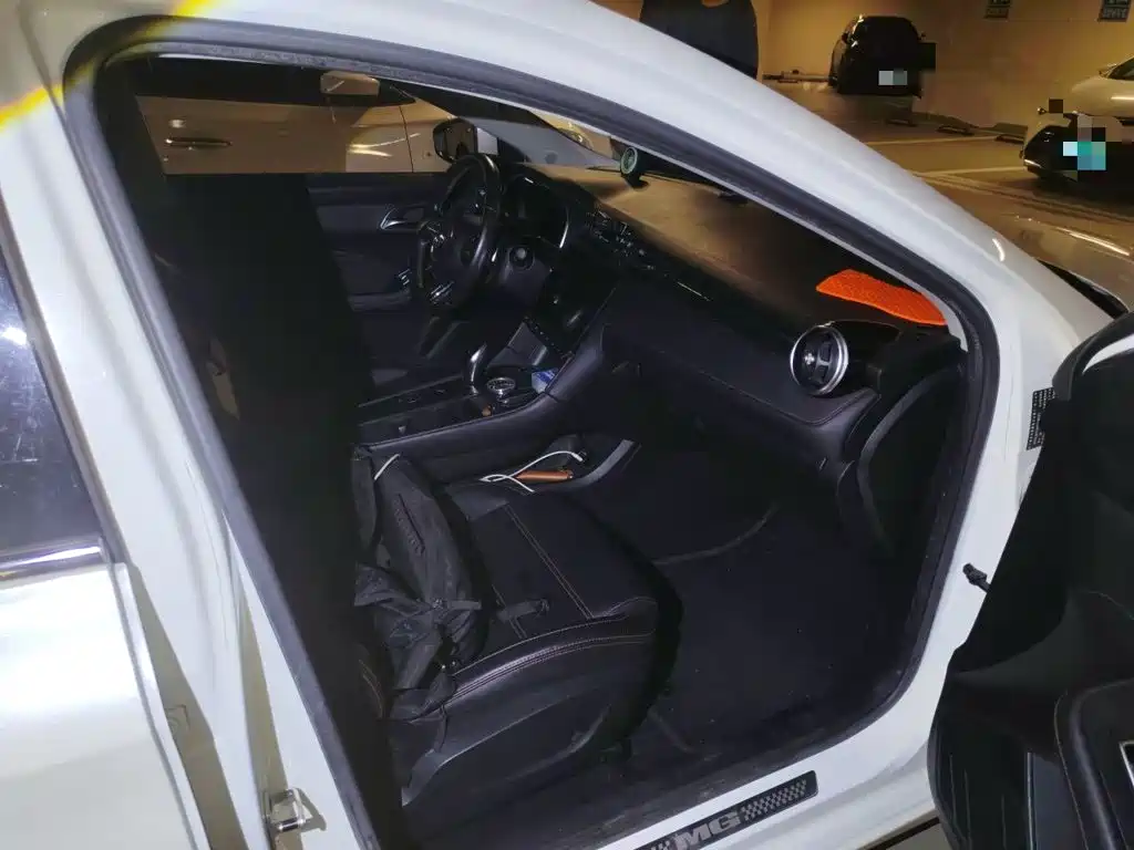 MG MG6 — миниатюра 20
