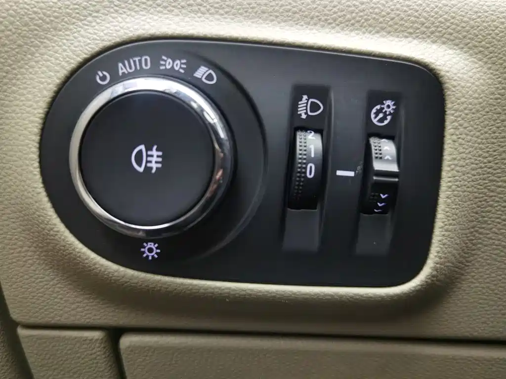 Buick Verano — миниатюра 21
