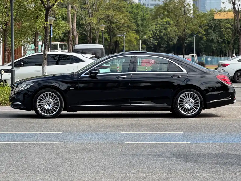 MERCEDES-BENZ S CLASS