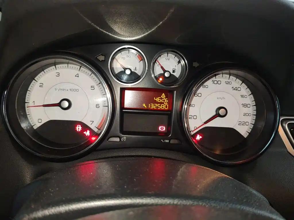 Peugeot 308 — миниатюра 12