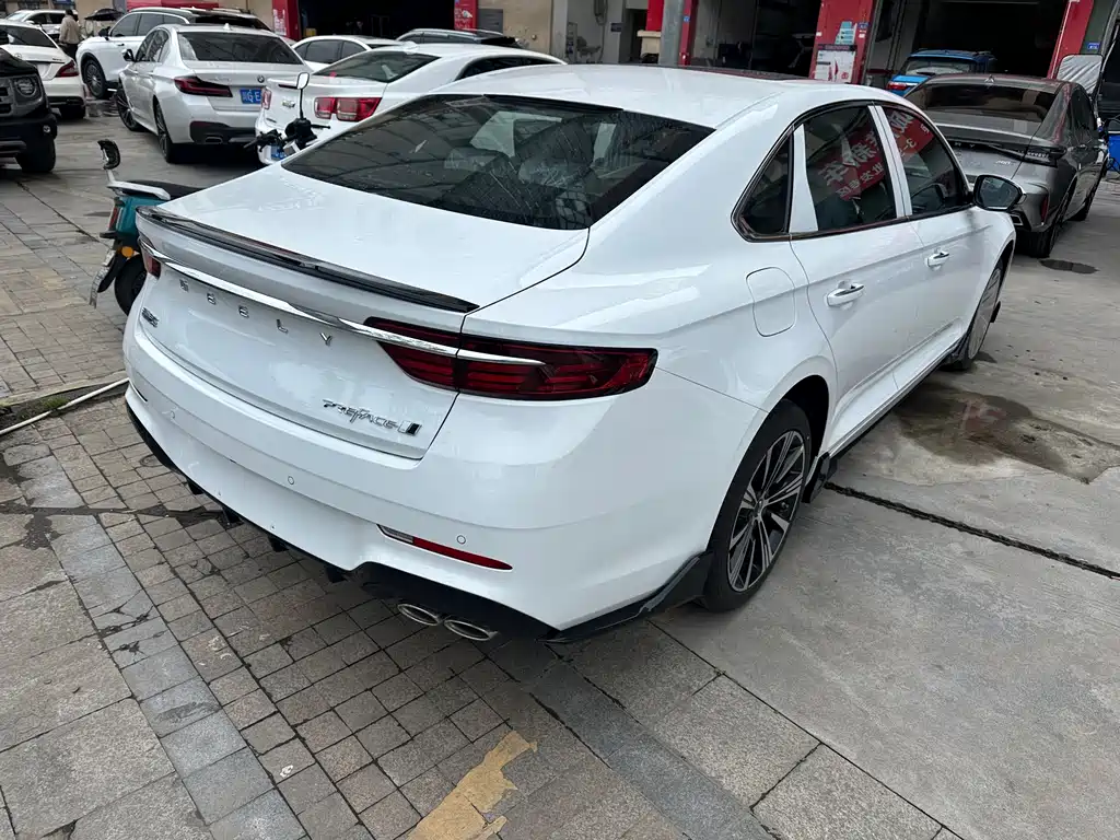 GEELY AUTOMOBILE XINGRUI