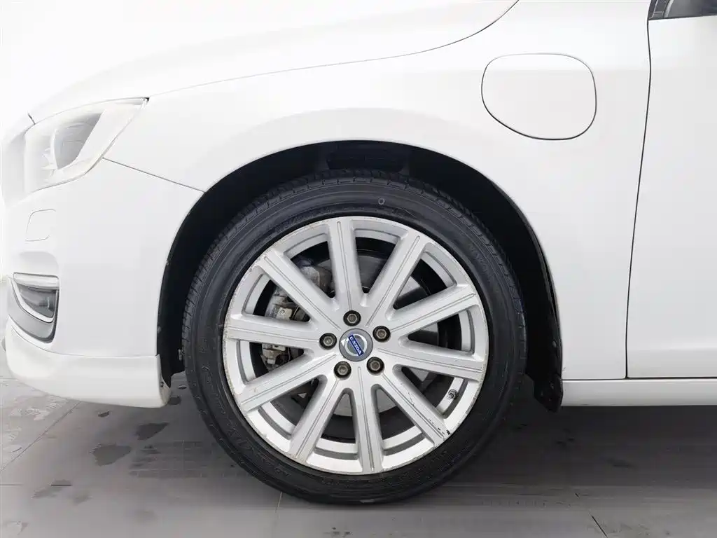 VOLVO S60 PLUG IN HYBRID