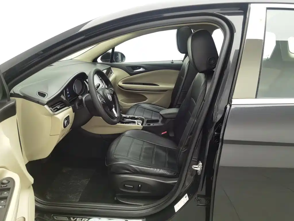 Buick Verano — миниатюра 10