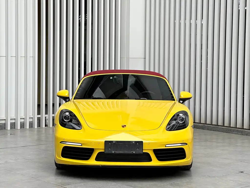 PORSCHE 718