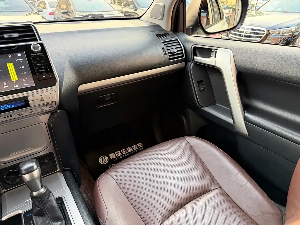 Toyota Prado — миниатюра 10