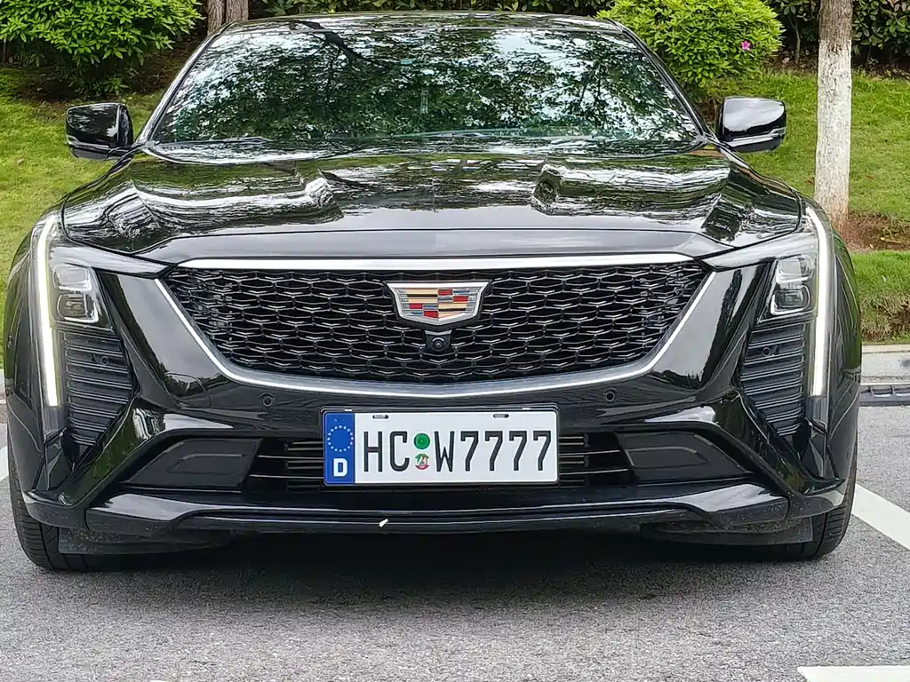Cadillac CT5 2025