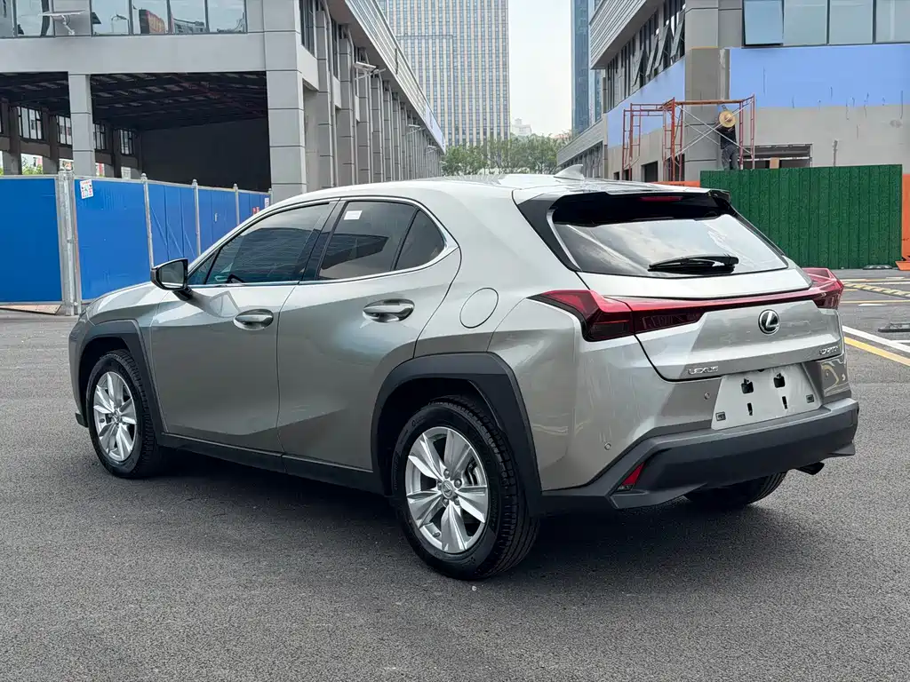 Lexus UX — миниатюра 12